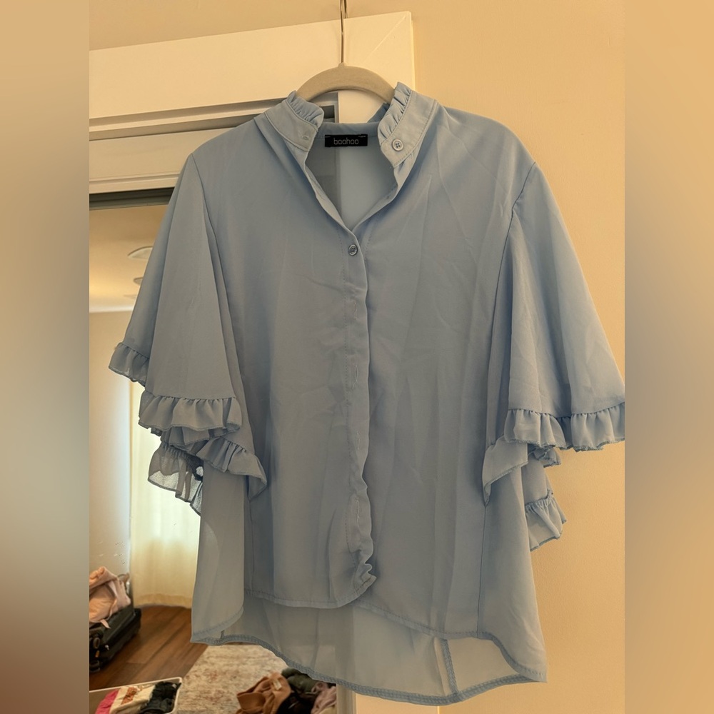 NWOT Boohoo Blouse